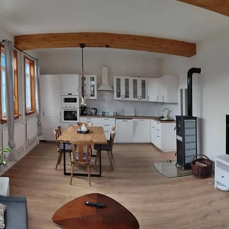 Schulhaus Wettges Apartmán