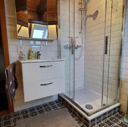 Schulhaus Wettges * Birstein